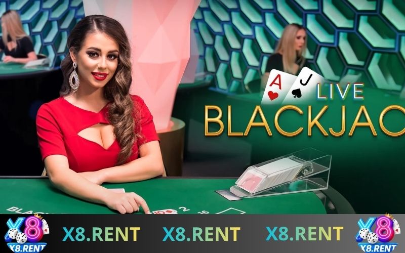 Cổng game bài trực tuyến X8 tích hợp nhiều trò chơi nổi bật như Poker, Baccarat, Tiến Lên